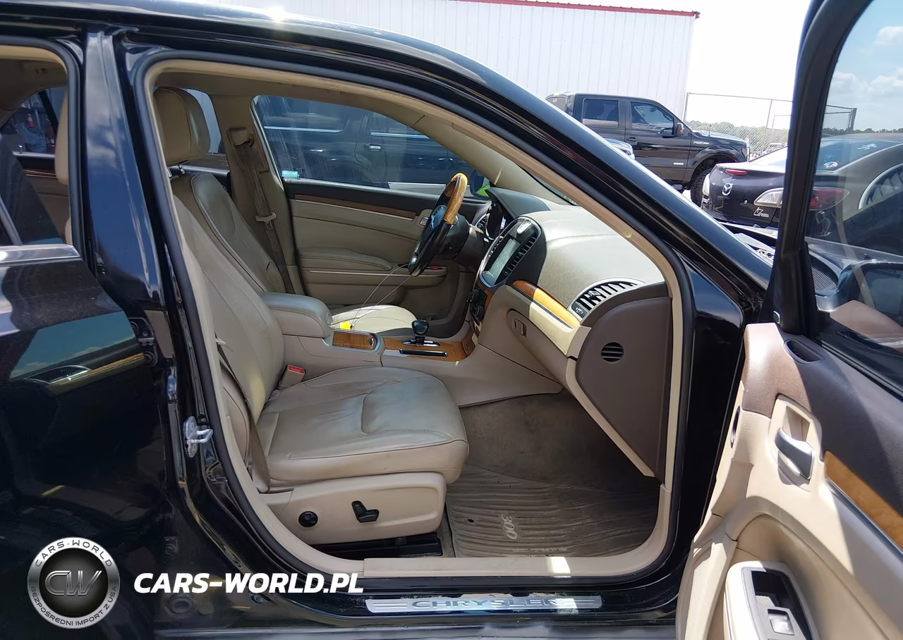 2014 Chrysler 300C VIN:2C3CCAEG2EH189807 - 5