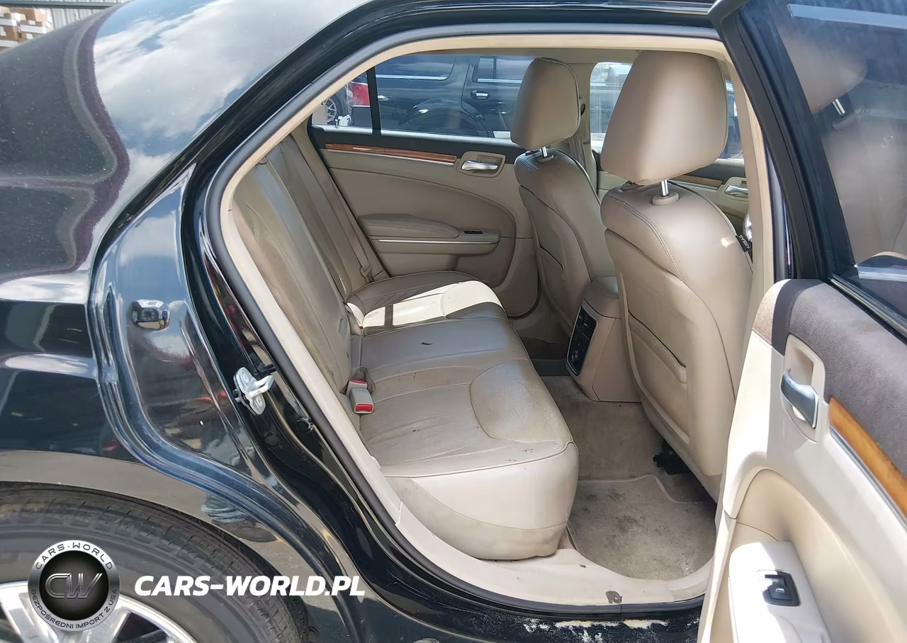 2014 Chrysler 300C VIN:2C3CCAEG2EH189807 - 8