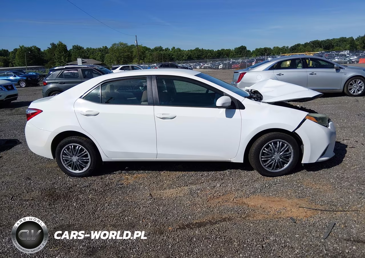 2016 Toyota Corolla Le VIN:2T1BURHE2GC543965 - 14