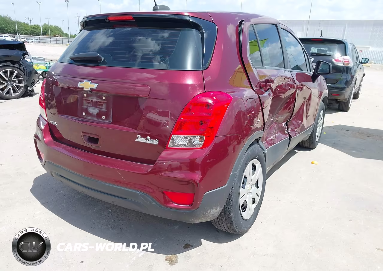 2017 Chevrolet Trax Ls VIN:3GNCJKSB3HL273475 - 4