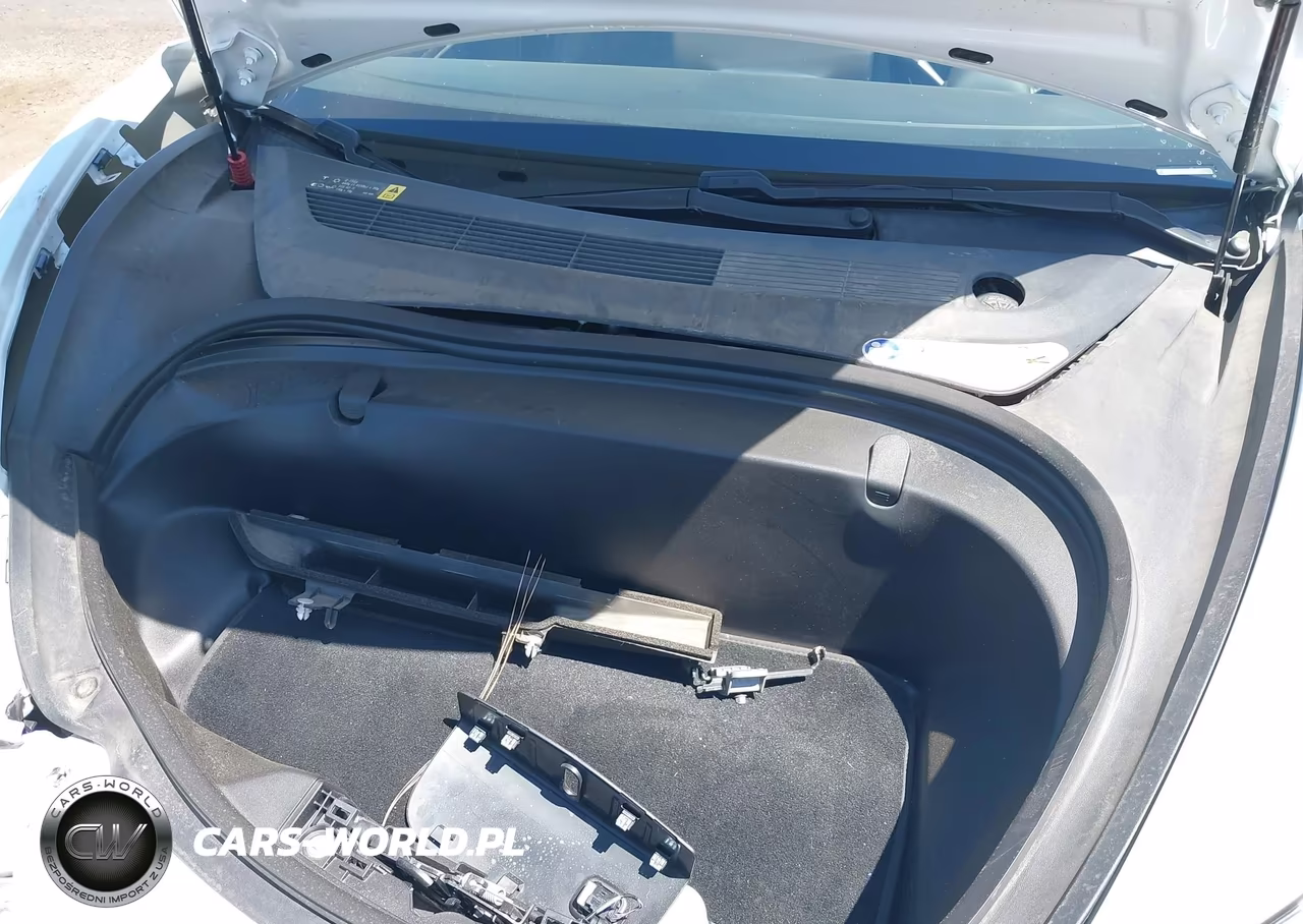 2018 Tesla Model 3 Long Range-Mid Range VIN:5YJ3E1EA1JF011873 - 10