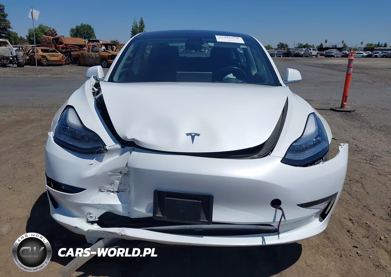 2018 Tesla Model 3 Long Range-Mid Range VIN:5YJ3E1EA1JF011873 - 11