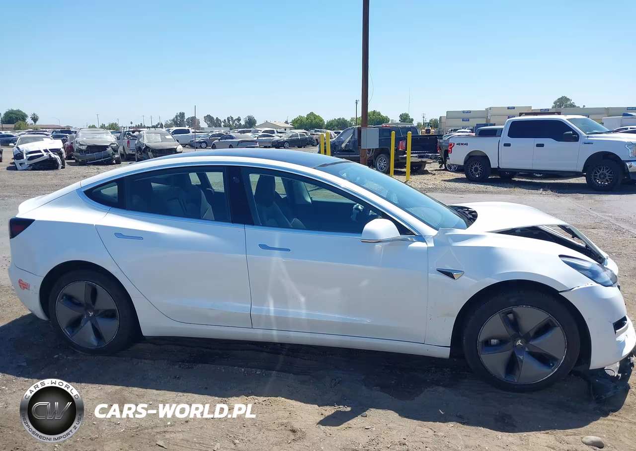 2018 Tesla Model 3 Long Range-Mid Range VIN:5YJ3E1EA1JF011873 - 12