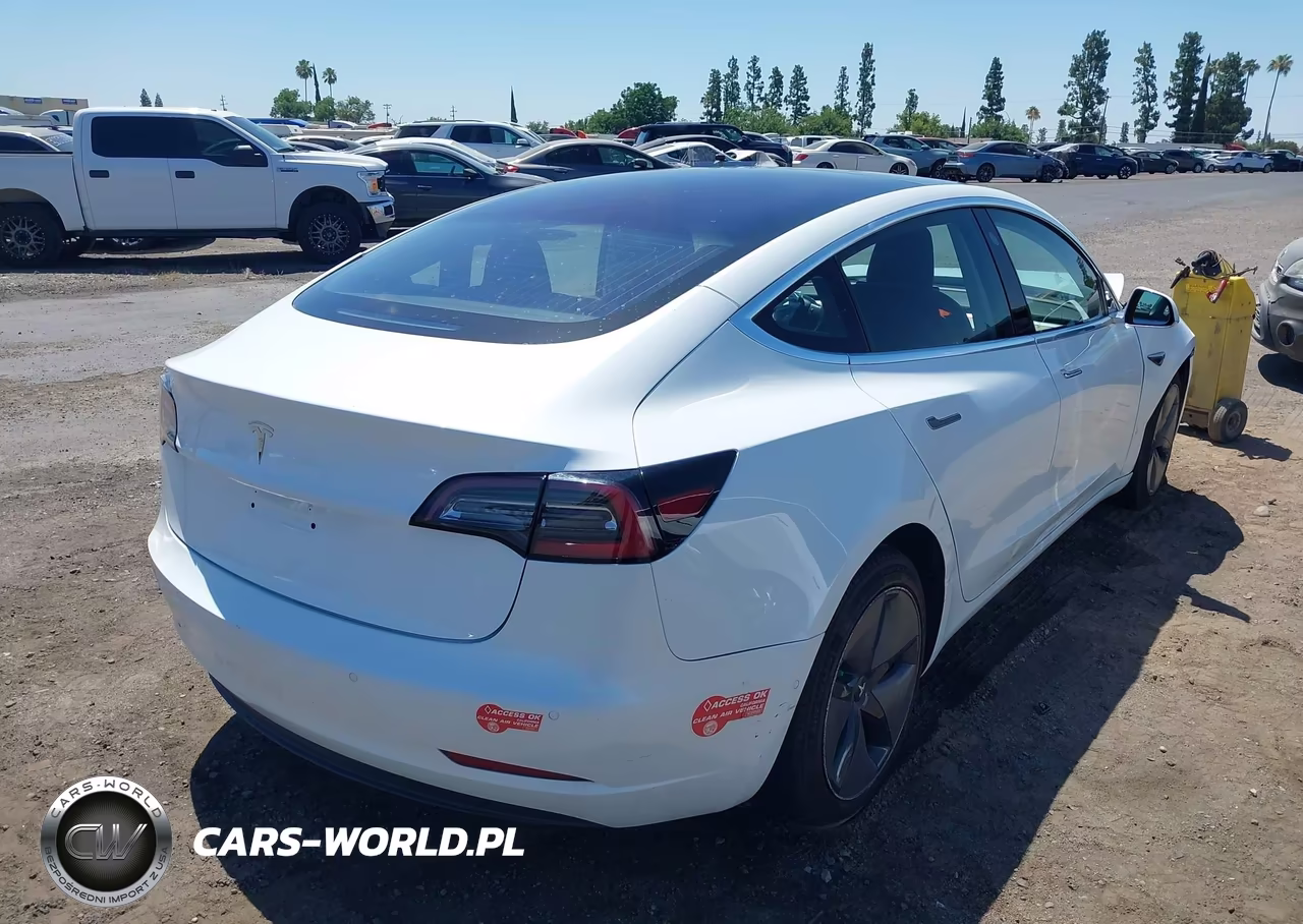 2018 Tesla Model 3 Long Range-Mid Range VIN:5YJ3E1EA1JF011873 - 4