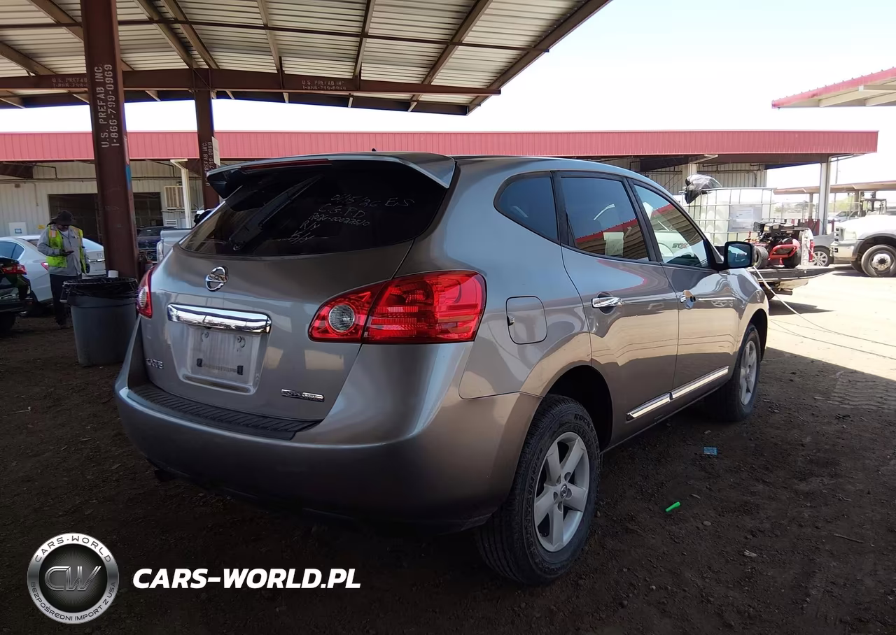 2013 Nissan Rogue S VIN:JN8AS5MT4DW541446 - 4