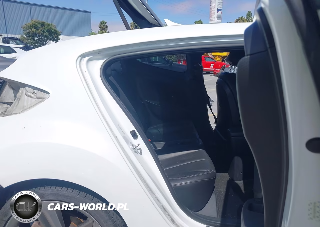 2014 Hyundai Veloster Turbo W-Black VIN:KMHTC6AE9EU183198 - 8