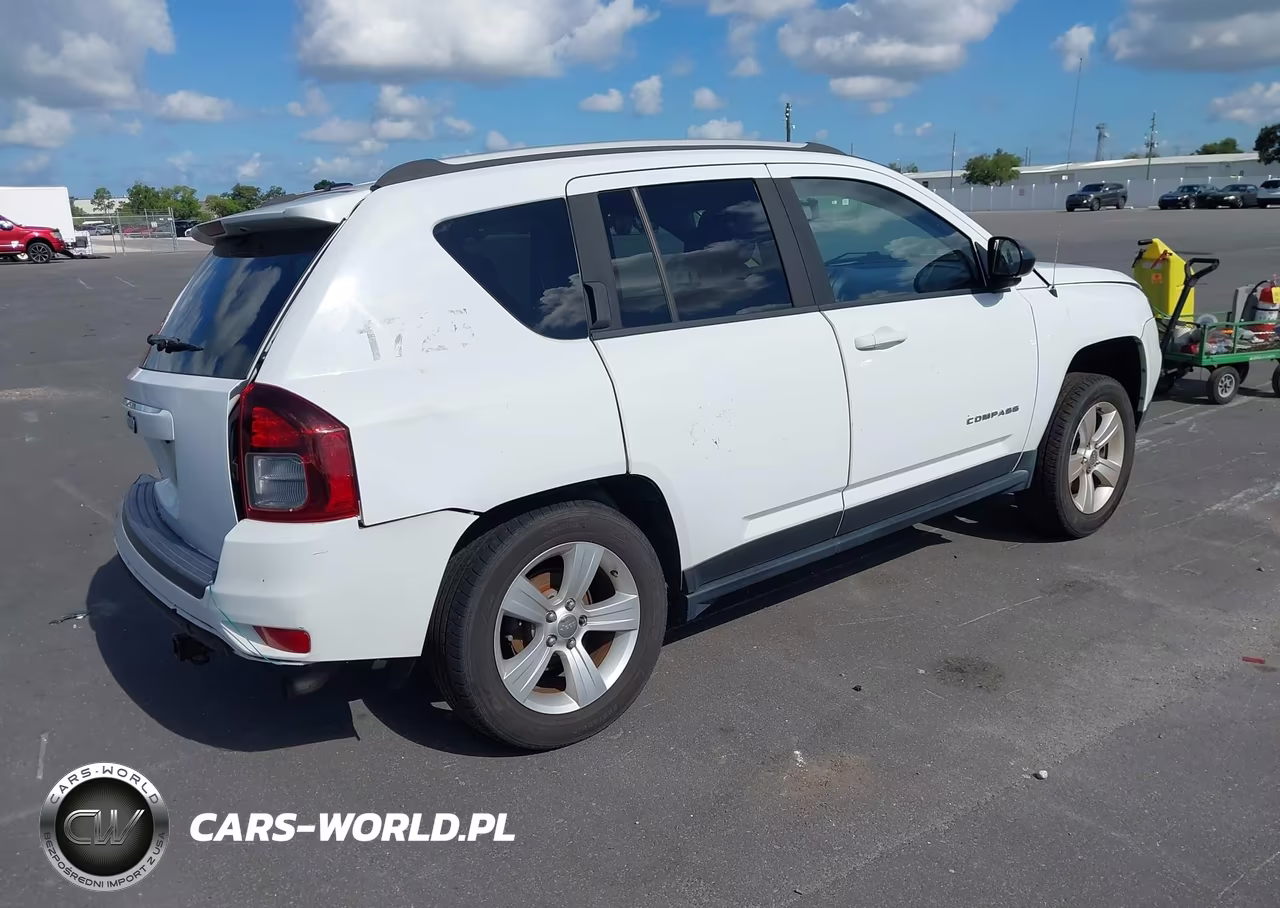 2016 Jeep Compass Sport VIN:1C4NJDBB1GD521725 - 4