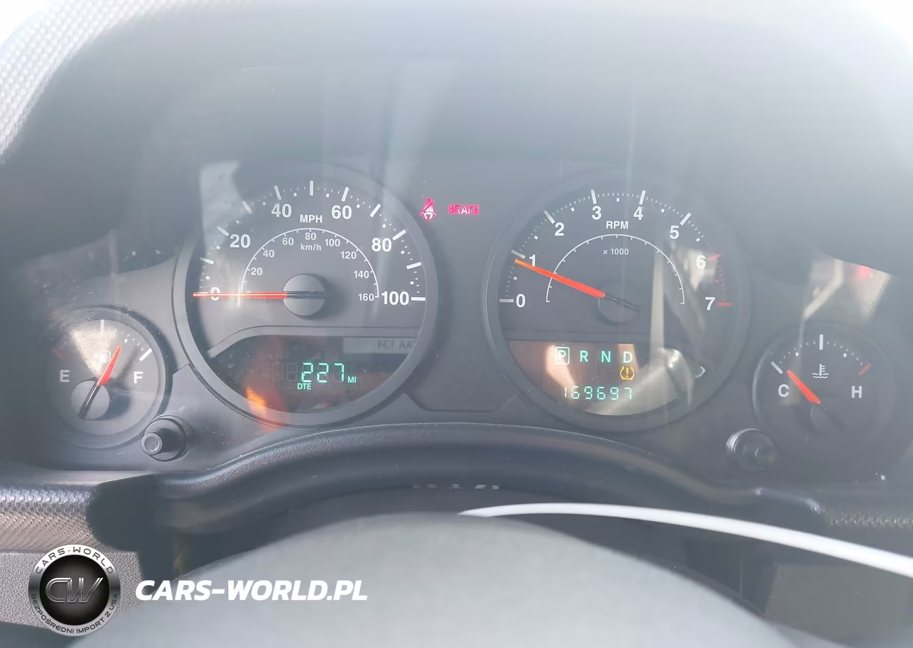 2009 Jeep Wrangler X VIN:1J4FA24119L790663 - 7