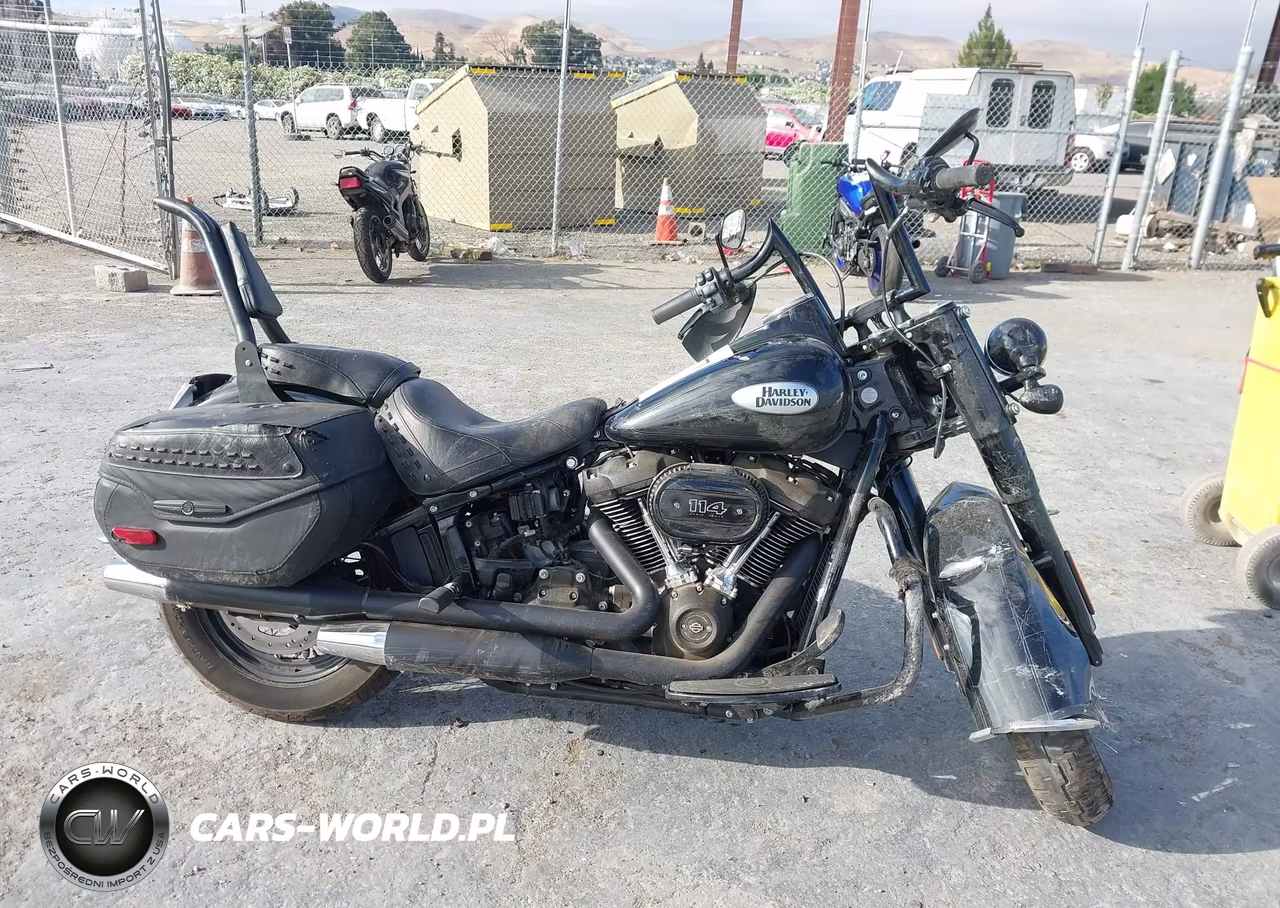 2023 Harley-Davidson Flhcs VIN:1HD1YBK25PB036741 - 13