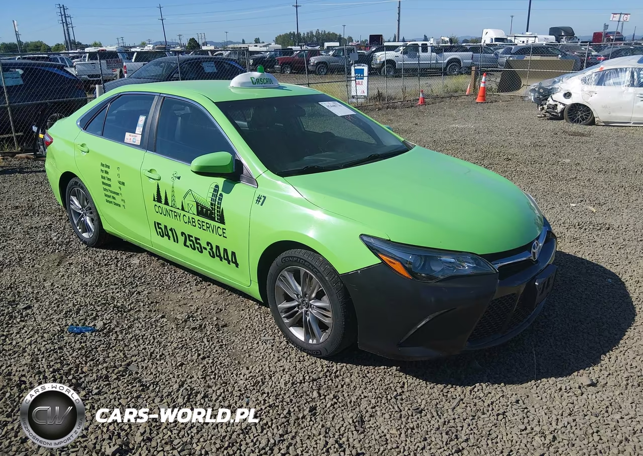 2015 Toyota Camry Se – zdjęcie 1 z 16