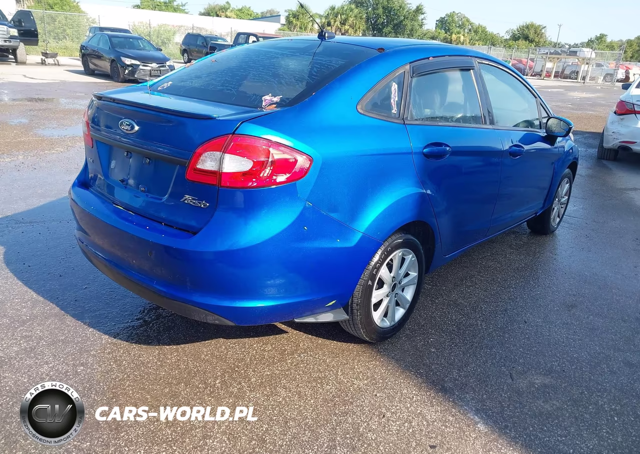 2011 Ford Fiesta Se VIN:3FADP4BJ4BM176615 - 4