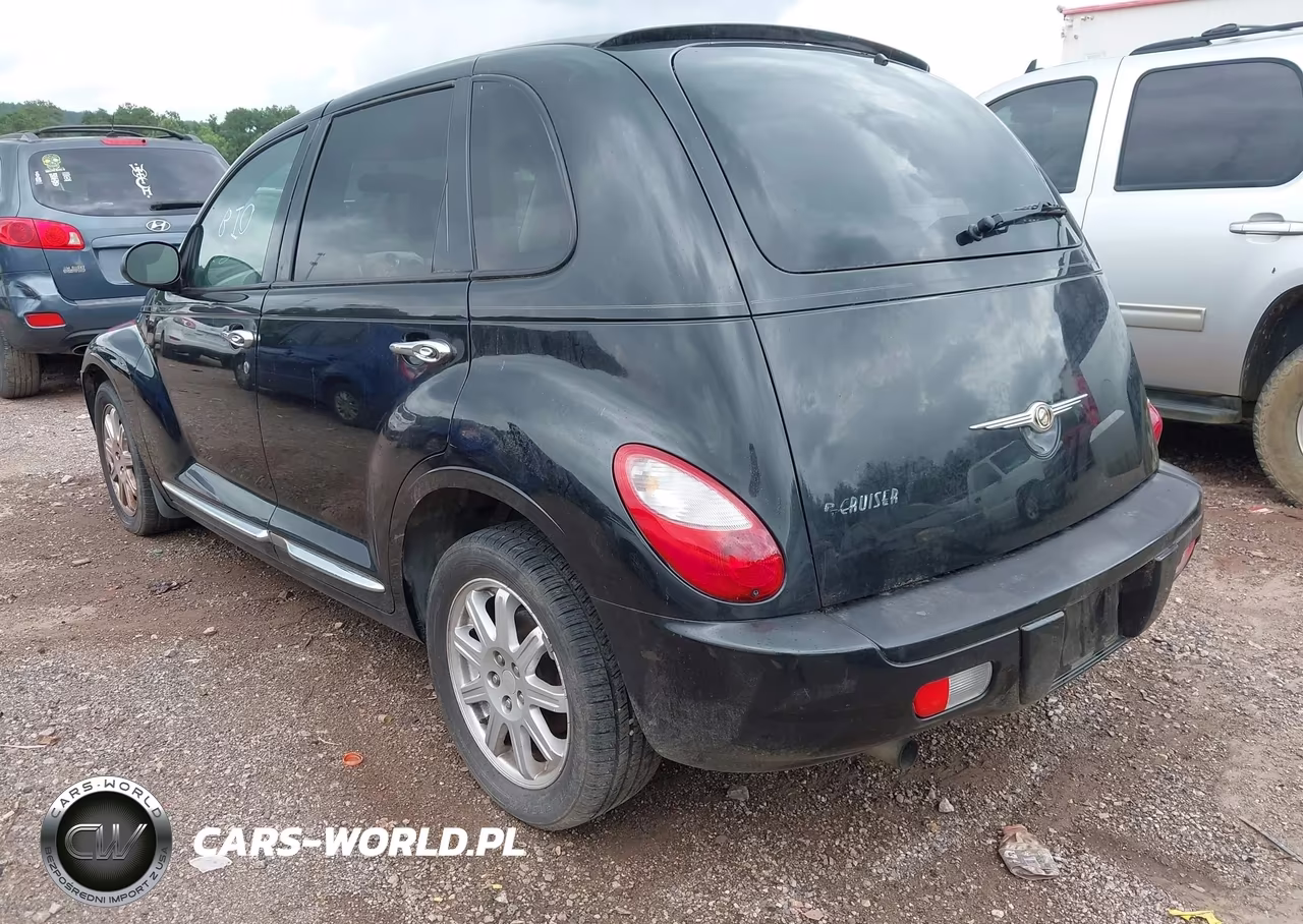 2010 Chrysler Pt Cruiser Classic VIN:3A4GY5F91AT199715 - 3