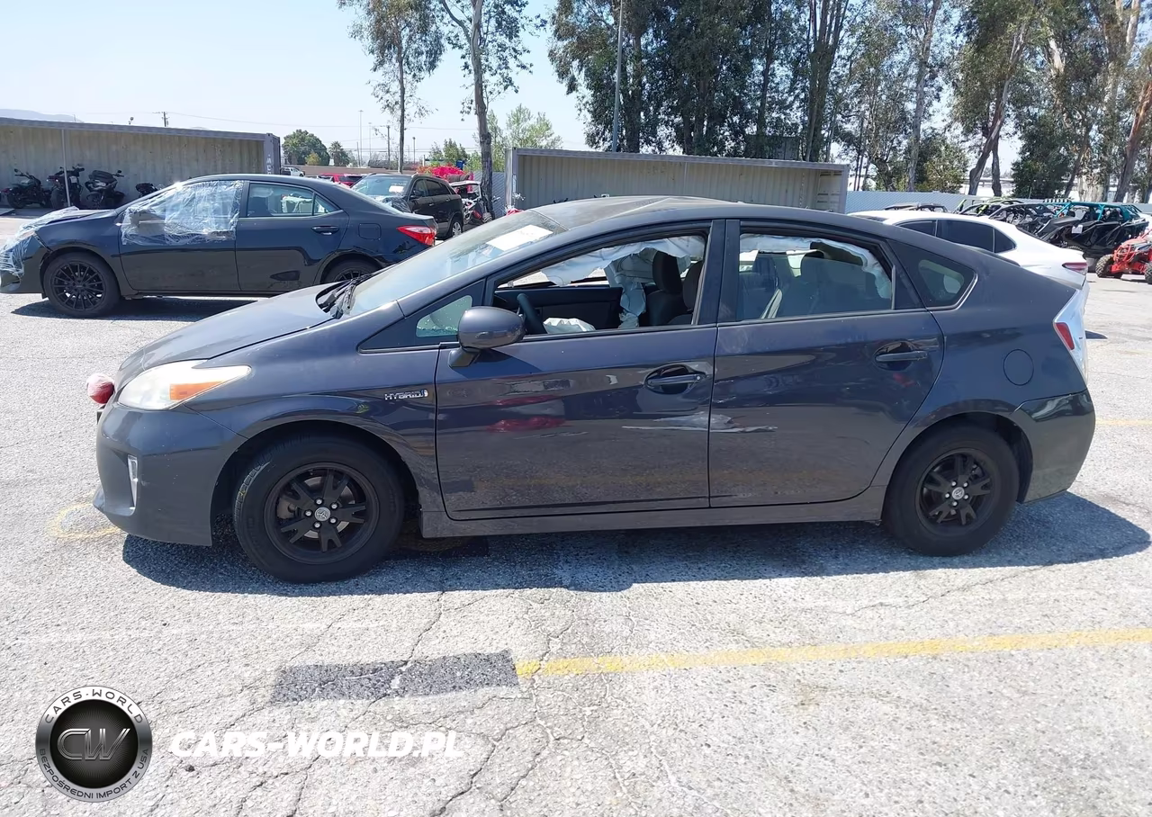 2014 Toyota Prius Two VIN:JTDKN3DU7E1770593 - 14