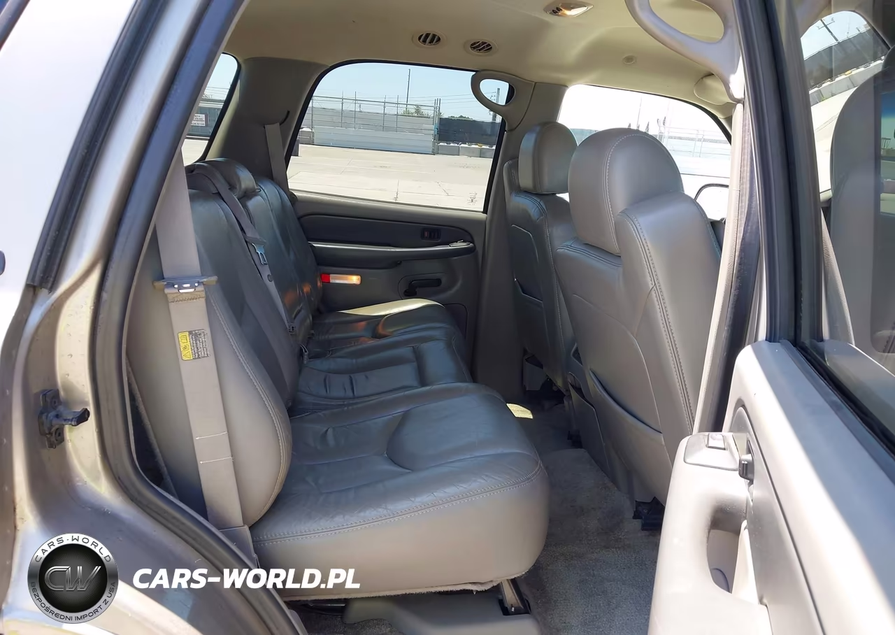 2003 Chevrolet Tahoe Lt VIN:1GNEC13TX3J331070 - 8