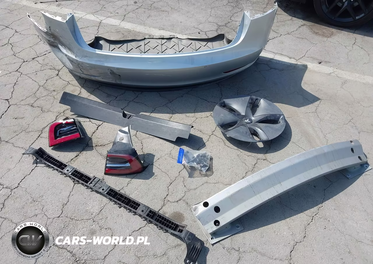 2018 Tesla Model 3 Long Range-Mid Range VIN:5YJ3E1EA5JF032435 - 12