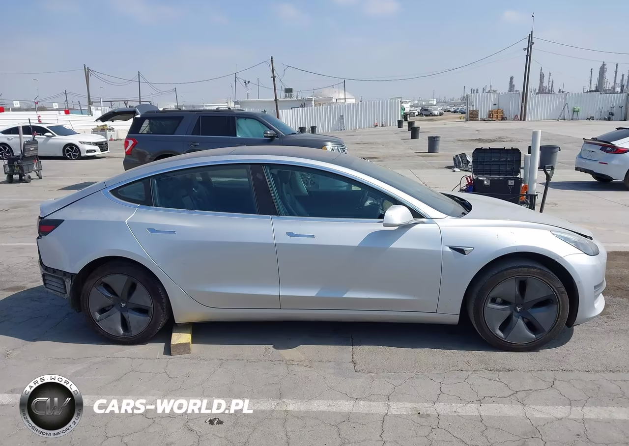 2018 Tesla Model 3 Long Range-Mid Range VIN:5YJ3E1EA5JF032435 - 14
