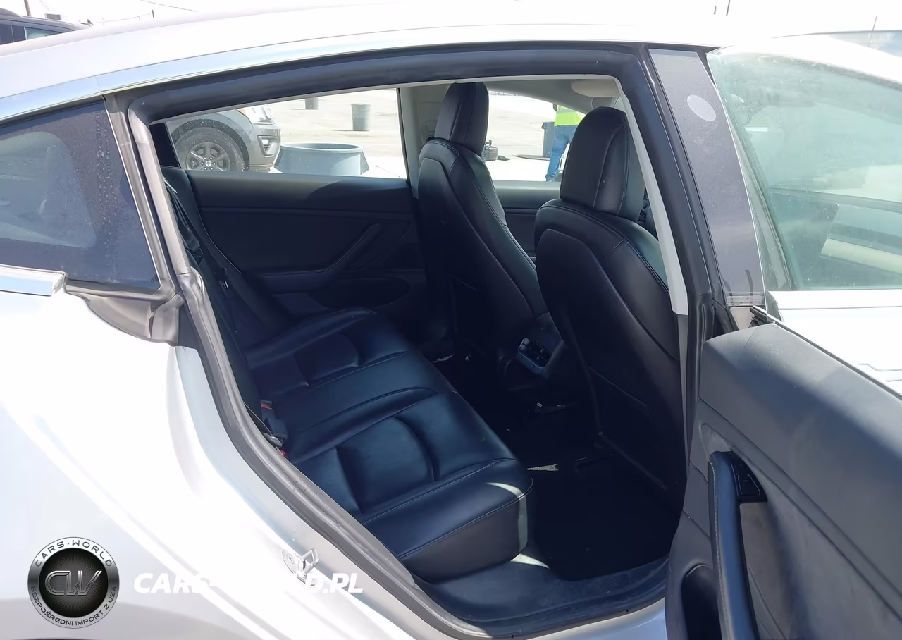 2018 Tesla Model 3 Long Range-Mid Range VIN:5YJ3E1EA5JF032435 - 8