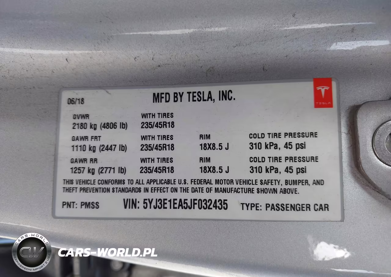 2018 Tesla Model 3 Long Range-Mid Range VIN:5YJ3E1EA5JF032435 - 9