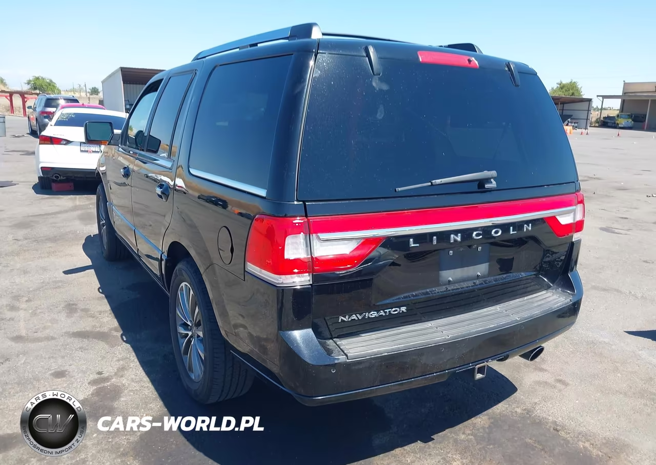 2017 Lincoln Navigator Select VIN:5LMJJ2JTXHEL10833 - 3
