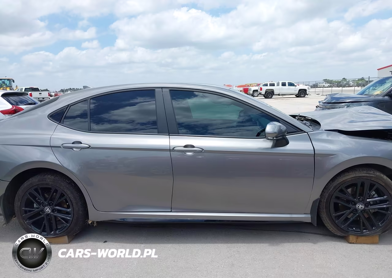 2026 Toyota Camry Se VIN:4T1DAACK1TU670425 - 14