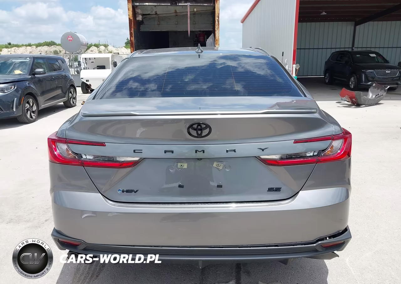 2026 Toyota Camry Se VIN:4T1DAACK1TU670425 - 17