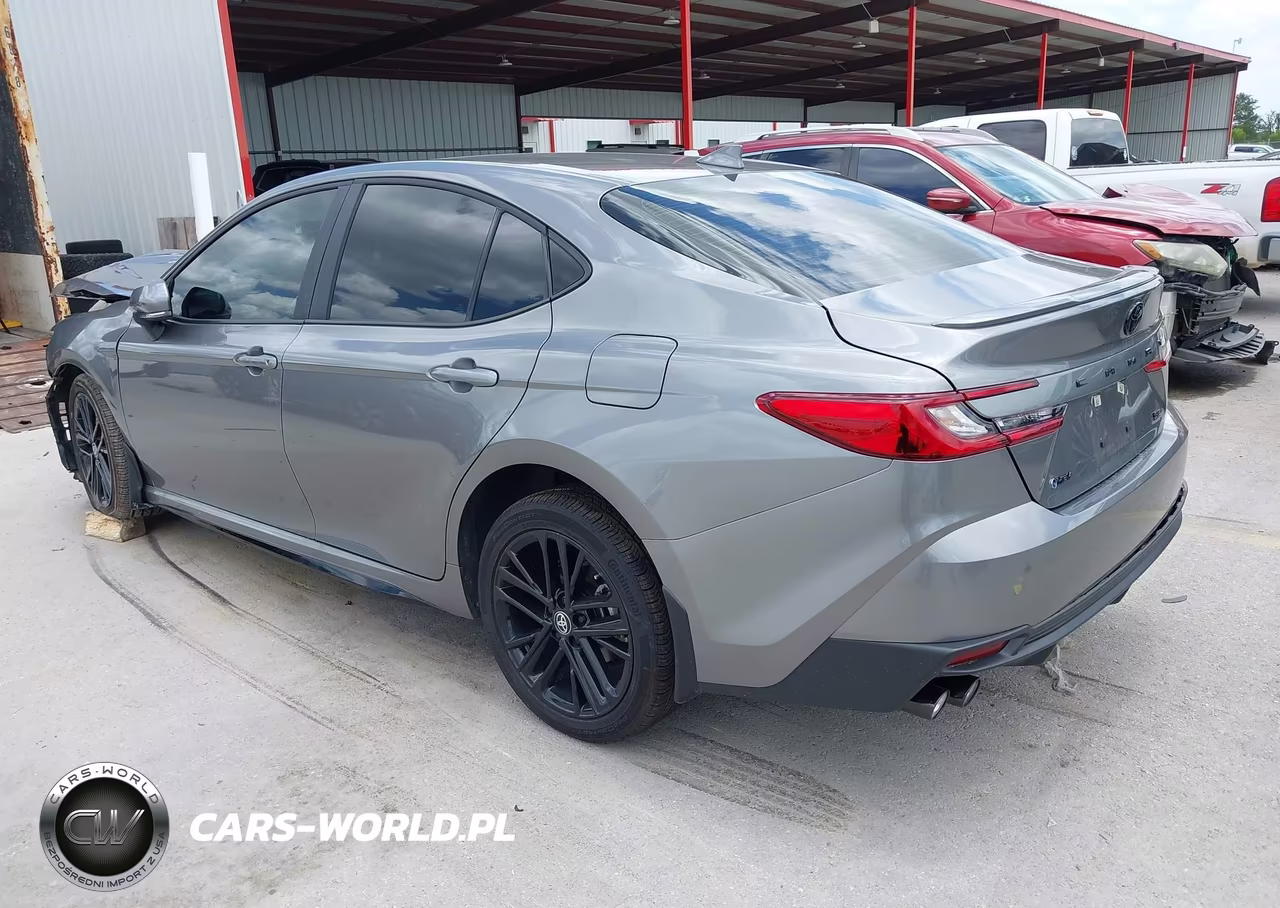 2026 Toyota Camry Se VIN:4T1DAACK1TU670425 - 3