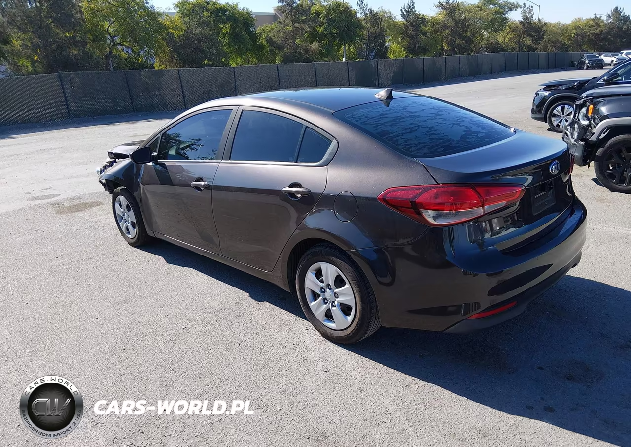 2018 Kia Forte Lx VIN:3KPFK4A77JE167410 - 3