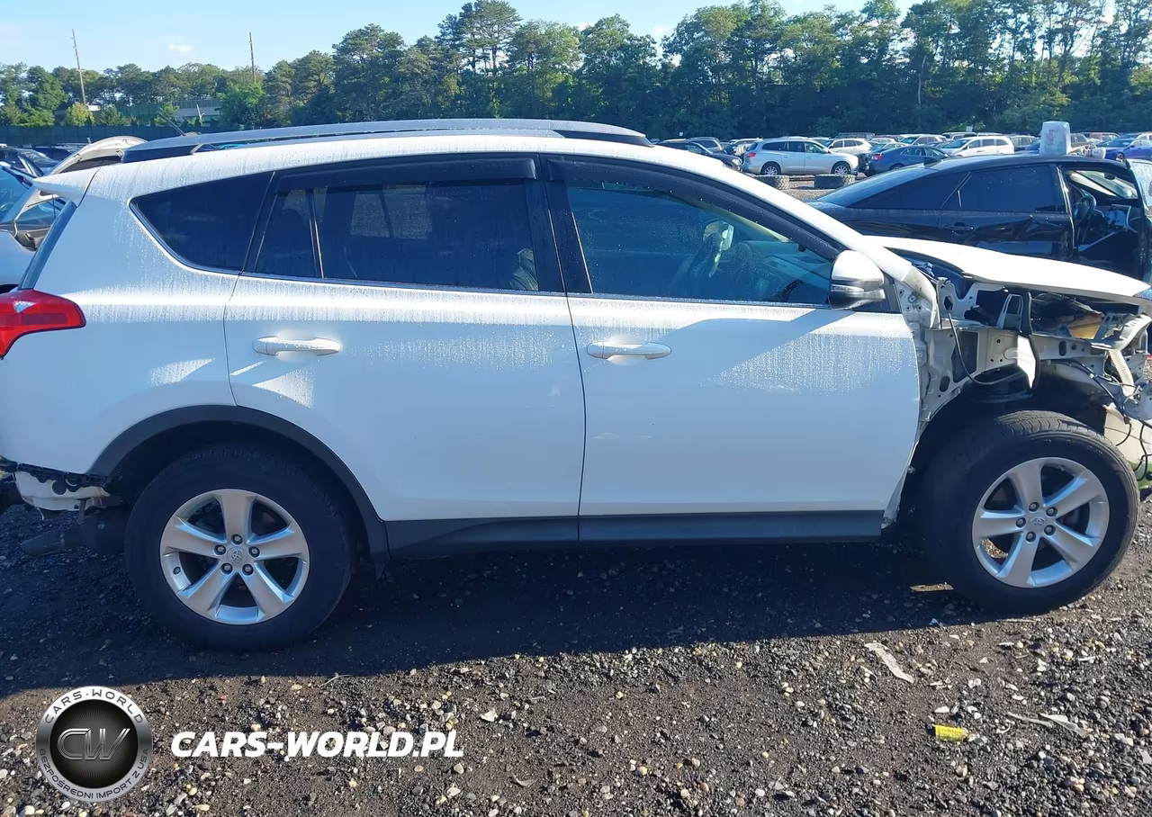 2014 Toyota Rav4 Xle VIN:2T3RFREV1EW166920 - 13