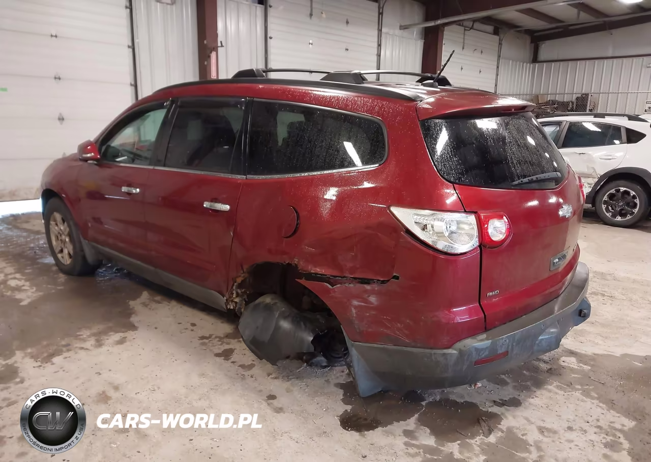 2010 Chevrolet Traverse Lt VIN:1GNLVGED8AS133492 - 3