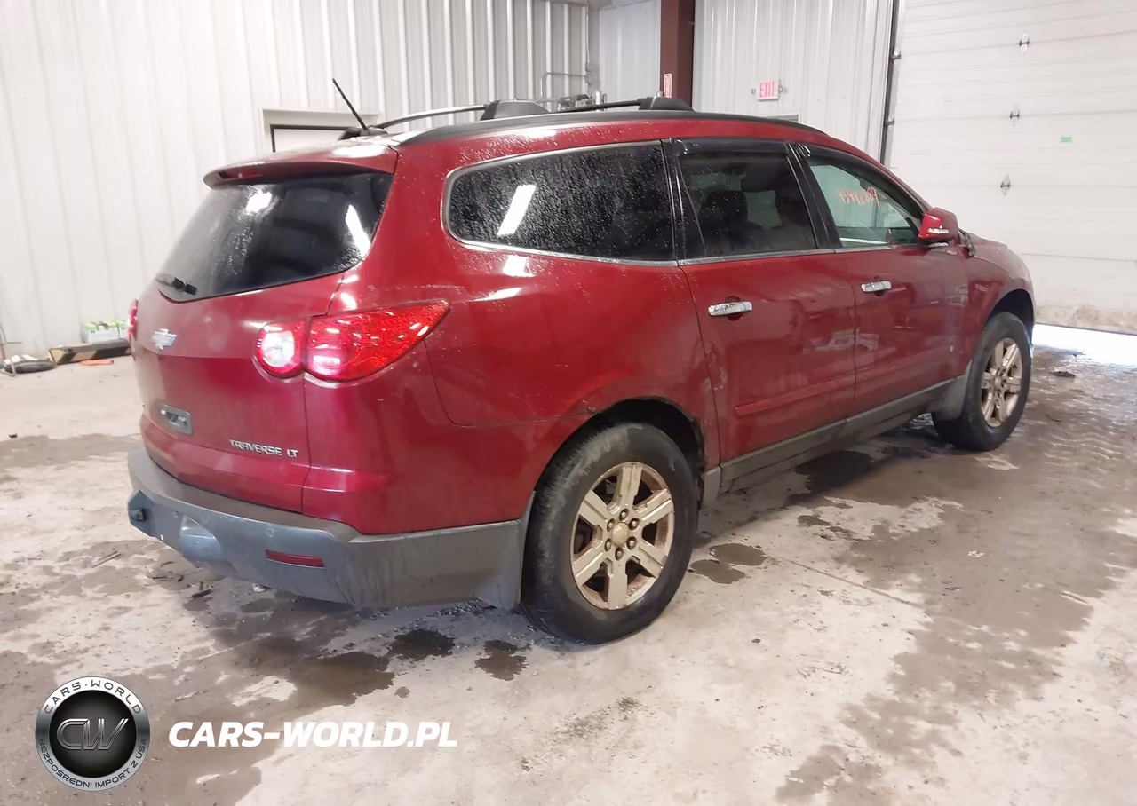 2010 Chevrolet Traverse Lt VIN:1GNLVGED8AS133492 - 4