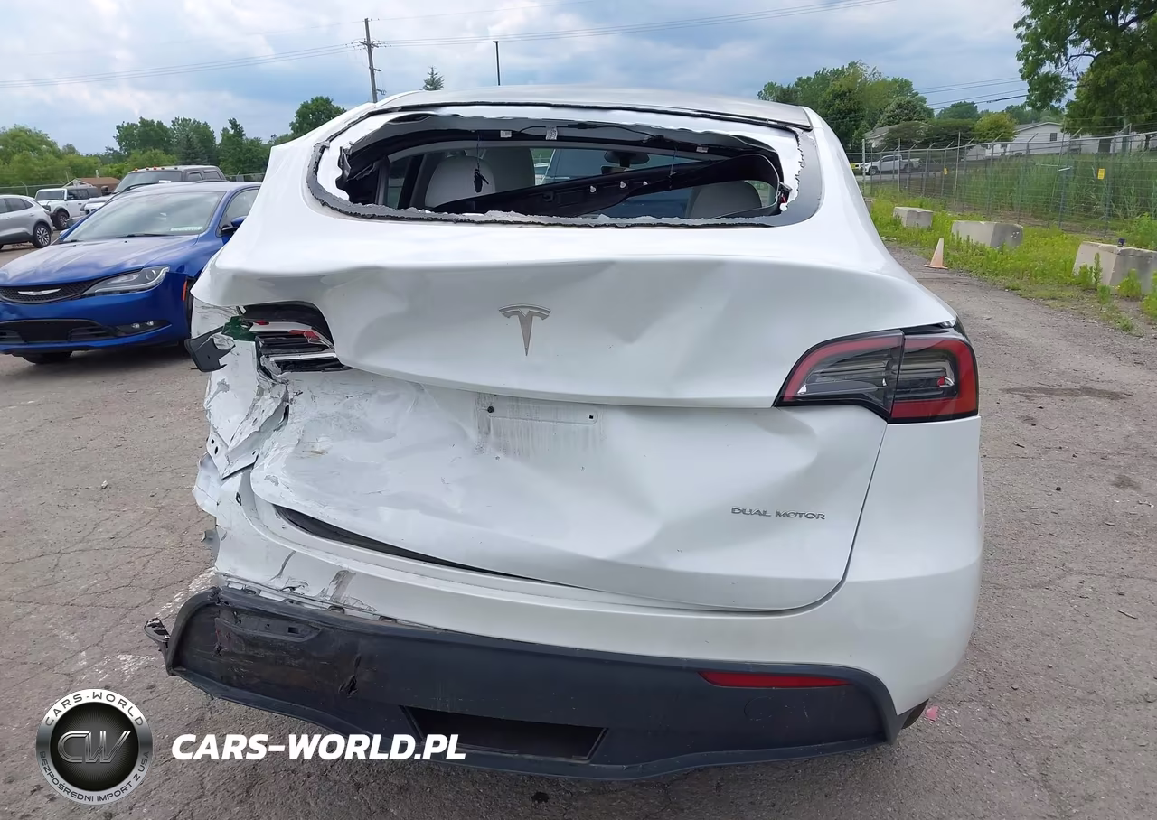 2023 Tesla Model Y Awd-Long Range Dual Motor All-Wheel Drive VIN:7SAYGDEE6PF935421 - 15