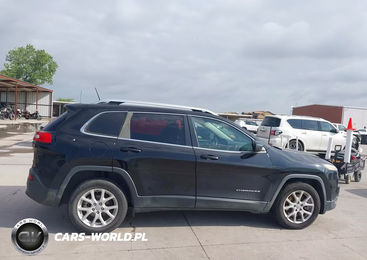 2017 Jeep Cherokee Latitude VIN:1C4PJLCB2HW642190 - 14
