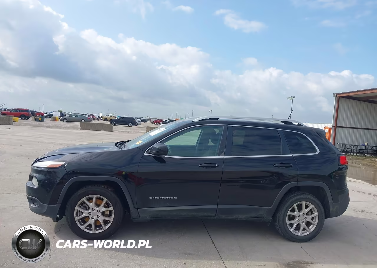 2017 Jeep Cherokee Latitude VIN:1C4PJLCB2HW642190 - 15