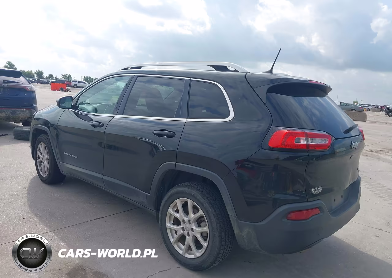 2017 Jeep Cherokee Latitude VIN:1C4PJLCB2HW642190 - 3