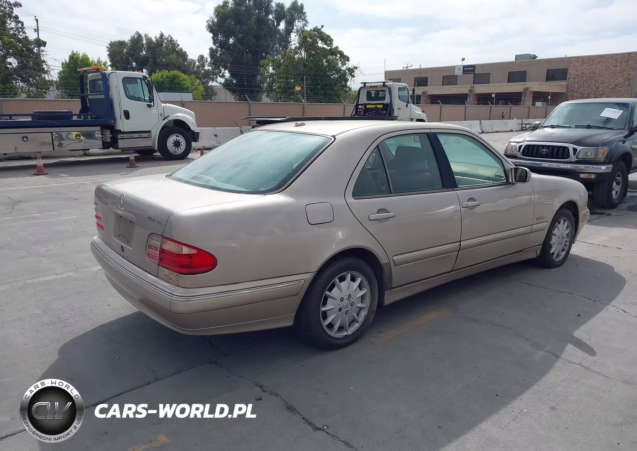 2000 Mercedes-Benz E 320 4M VIN:WDBJF82J3YX040436 - 4
