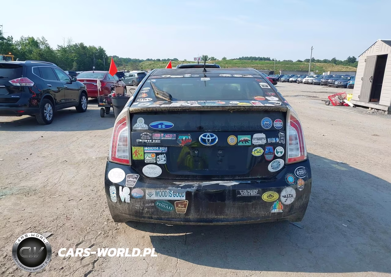 2012 Toyota Prius Two VIN:JTDKN3DU1C5407180 - 16