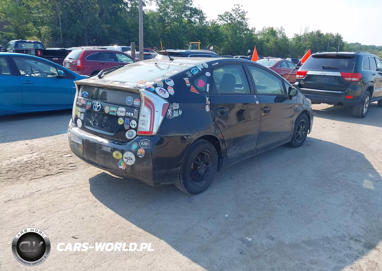 2012 Toyota Prius Two VIN:JTDKN3DU1C5407180 - 4