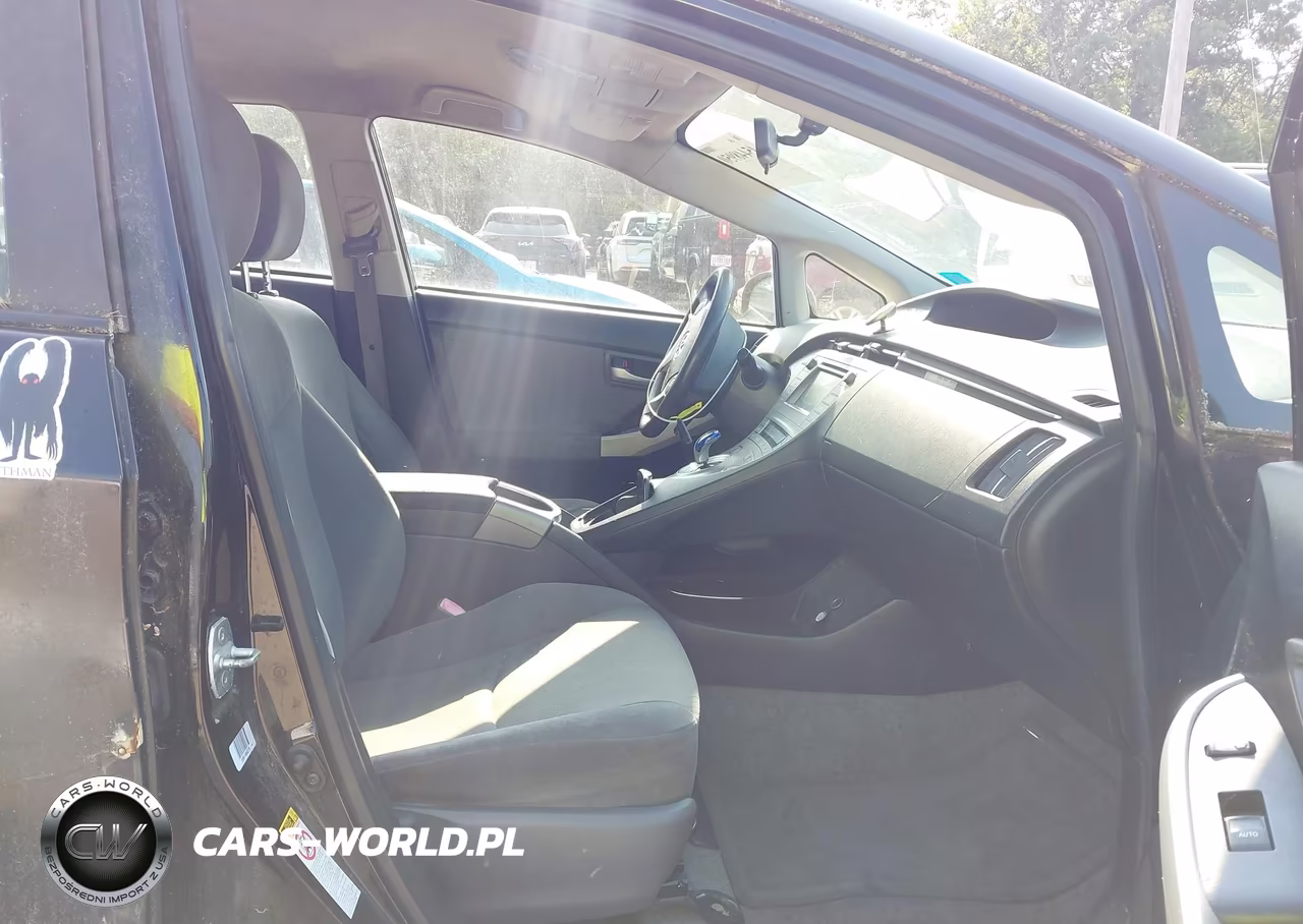2012 Toyota Prius Two VIN:JTDKN3DU1C5407180 - 5