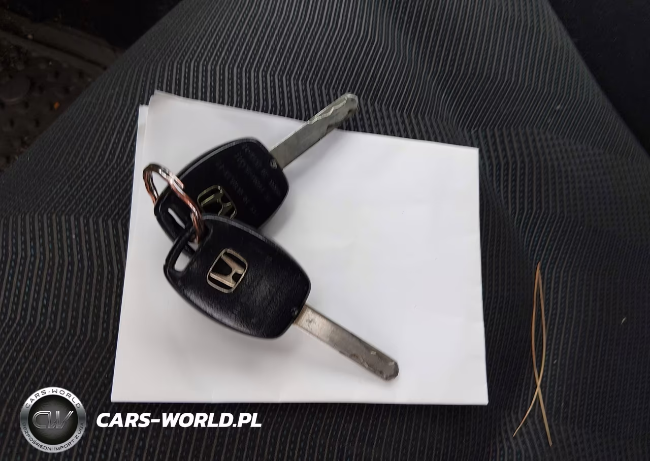 2010 Honda Fit Sport VIN:JHMGE8H4XAC009180 - 11