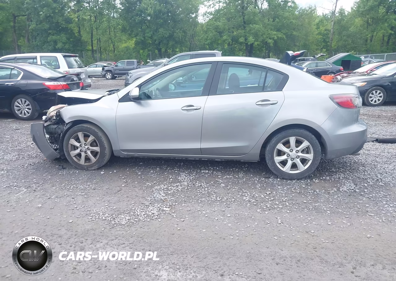 2011 Mazda Mazda3 I Touring VIN:JM1BL1VG6B1380311 - 14