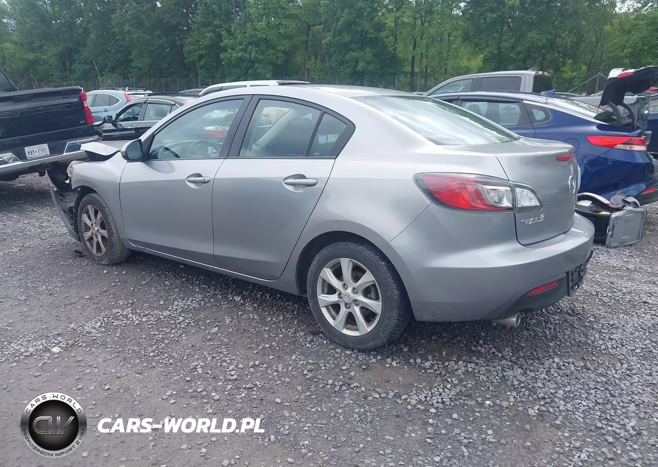 2011 Mazda Mazda3 I Touring VIN:JM1BL1VG6B1380311 - 3