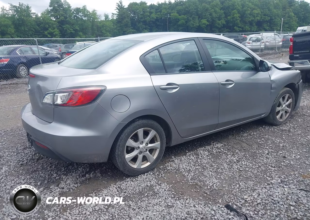 2011 Mazda Mazda3 I Touring VIN:JM1BL1VG6B1380311 - 4