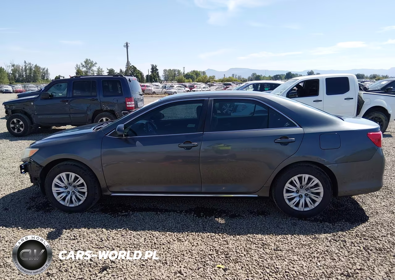 2012 Toyota Camry Le VIN:4T1BF1FK2CU038425 - 15