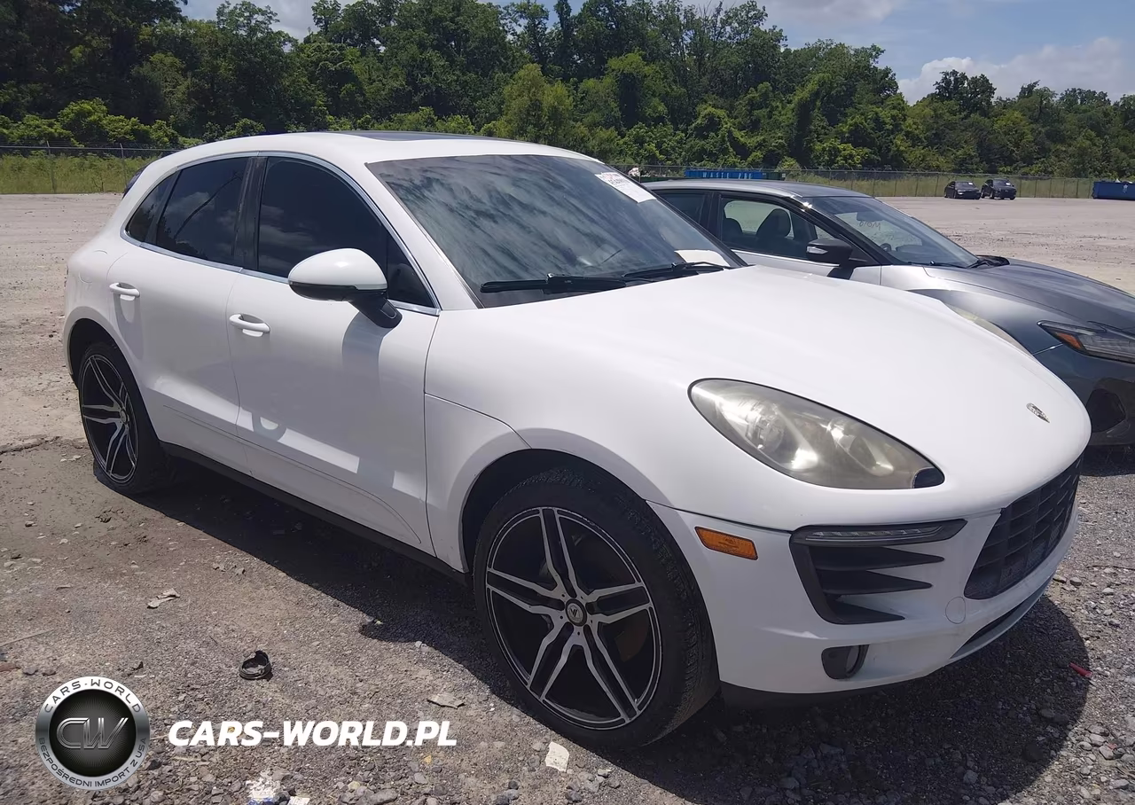 2015 Porsche Macan S