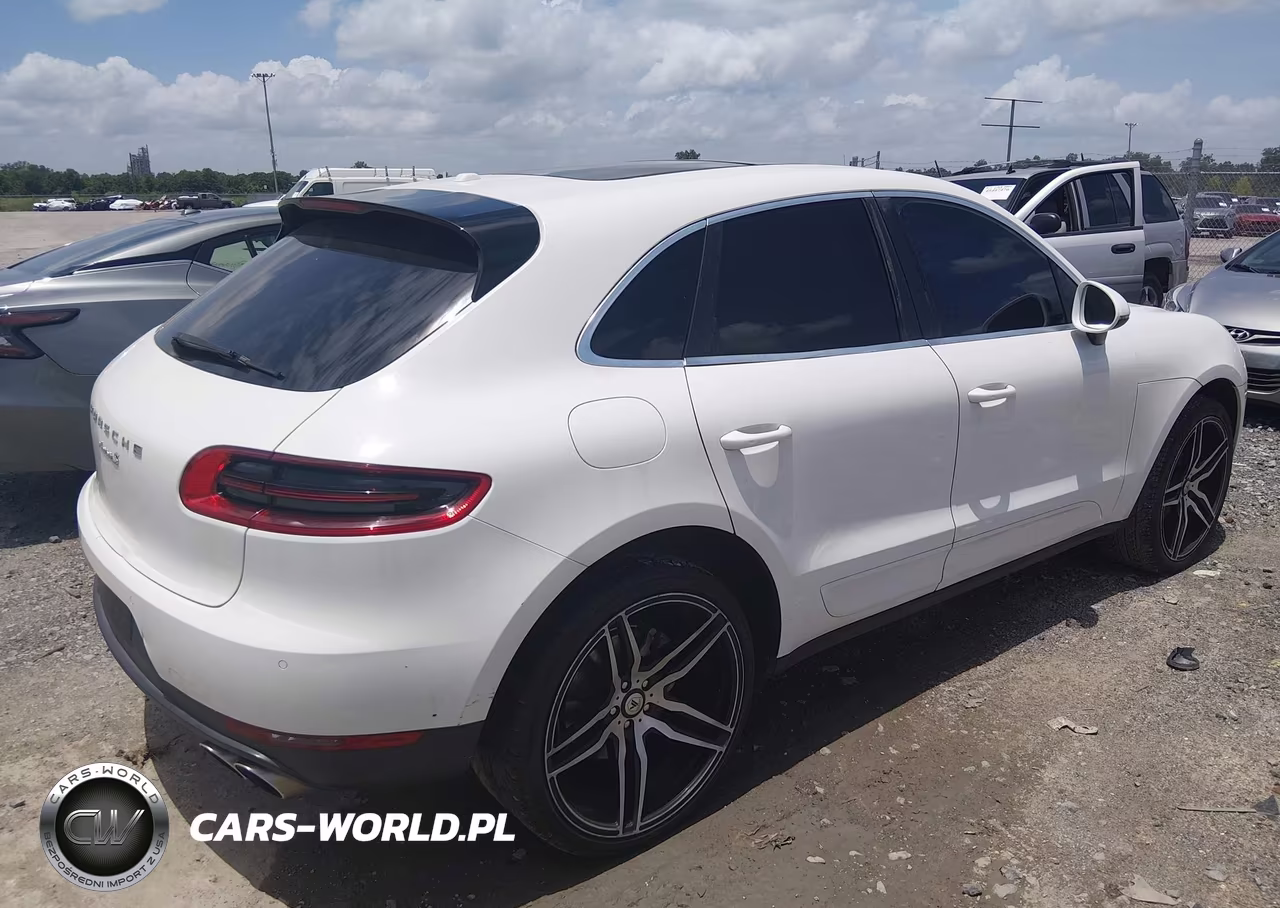 2015 Porsche Macan S VIN:WP1AB2A50FLB51124 - 4