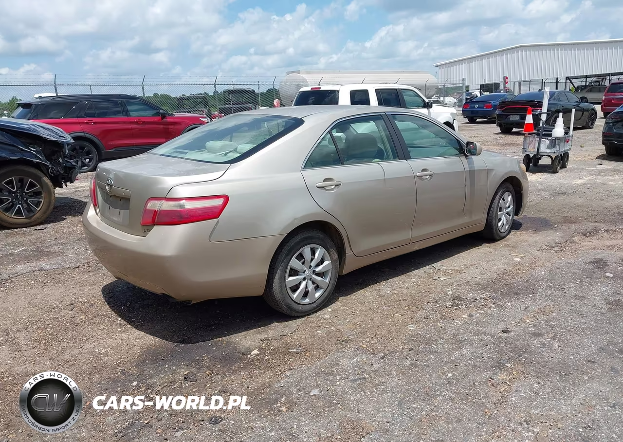 2009 Toyota Camry Le VIN:4T1BE46KX9U835843 - 4