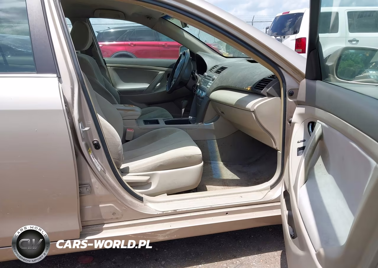 2009 Toyota Camry Le VIN:4T1BE46KX9U835843 - 5