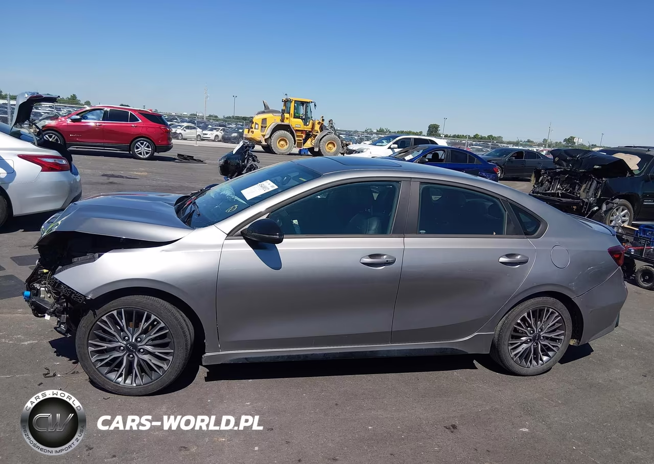 2024 Kia Forte Gt-Line VIN:3KPF54AD4RE811681 - 15