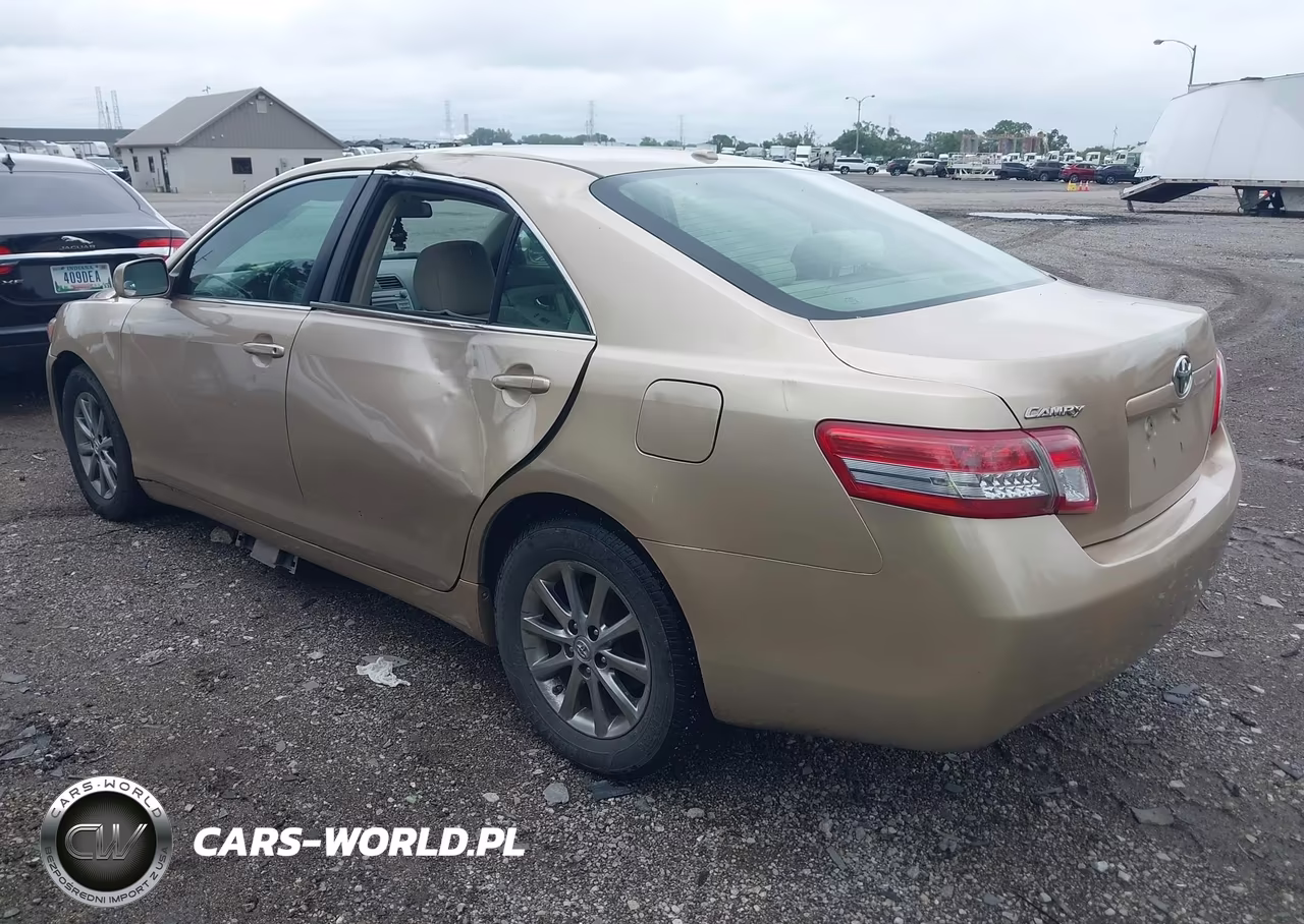 2011 Toyota Camry Le VIN:4T1BF3EK6BU776739 - 3
