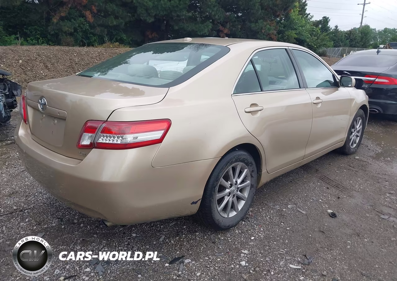 2011 Toyota Camry Le VIN:4T1BF3EK6BU776739 - 4